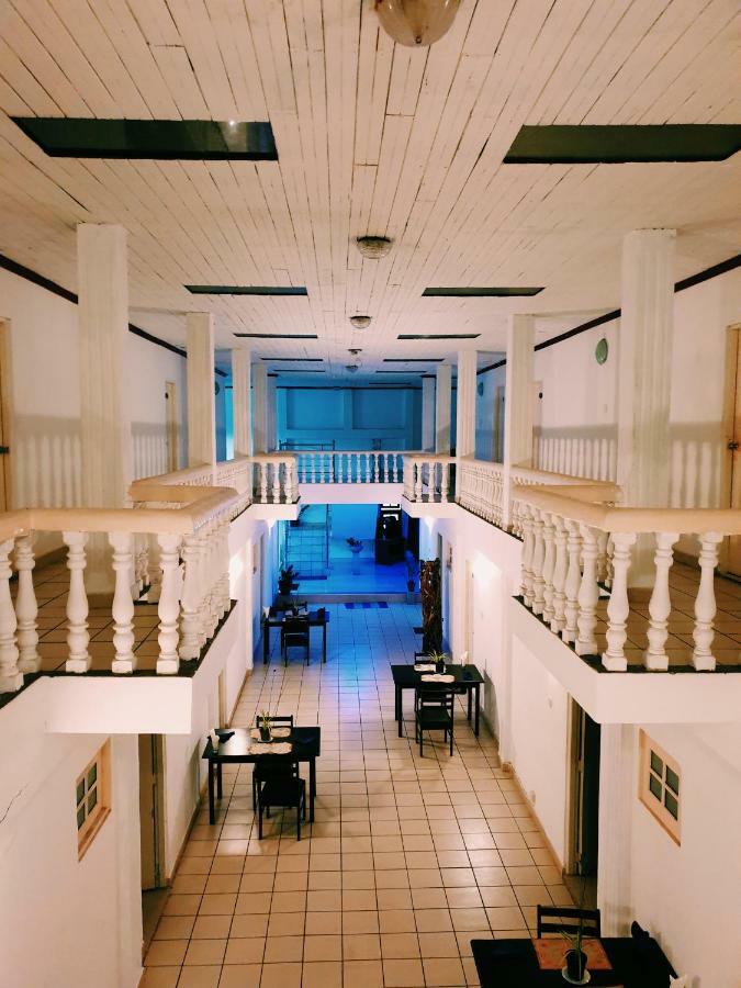 Oasis Skybeach Hostel - نيجومبو المظهر الخارجي الصورة
