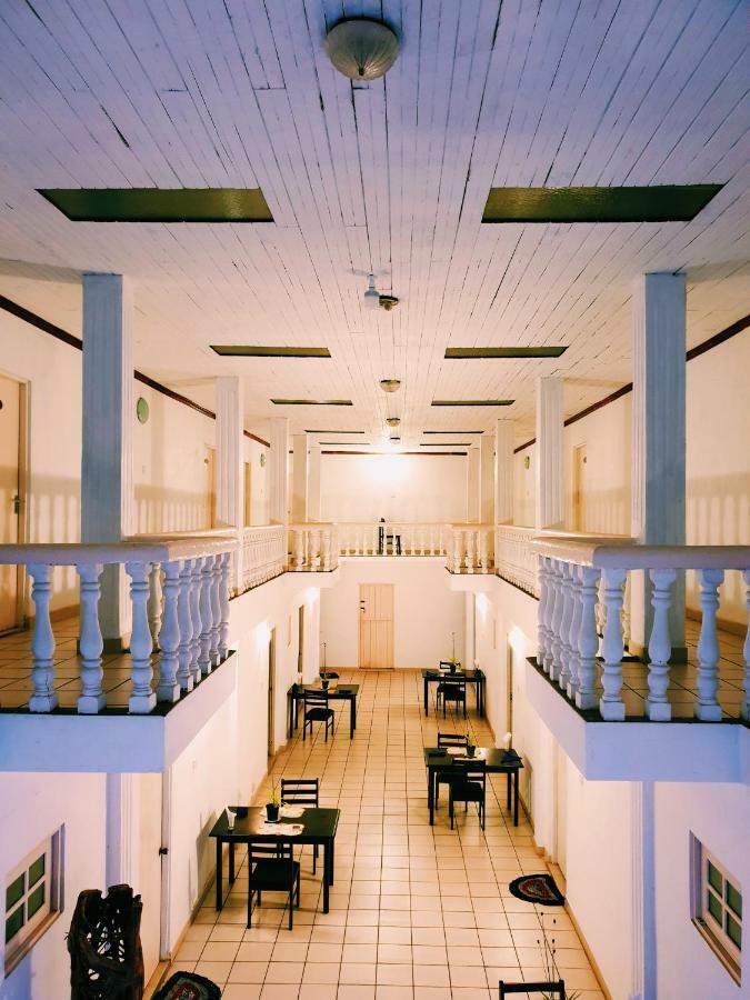 Oasis Skybeach Hostel - نيجومبو المظهر الخارجي الصورة