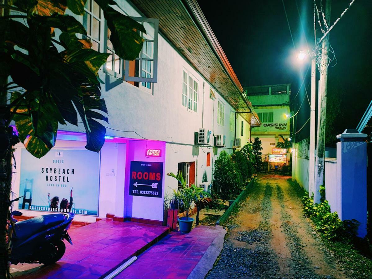 Oasis Skybeach Hostel - نيجومبو المظهر الخارجي الصورة