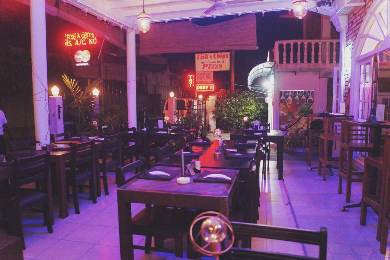 Oasis Skybeach Hostel - نيجومبو المظهر الخارجي الصورة